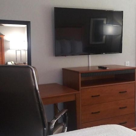 Surestay Plus Hotel By Best Western Clearwater Central ภายนอก รูปภาพ